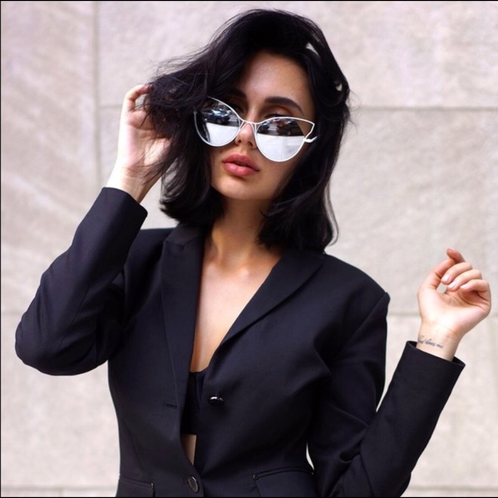 🕶TOPFOXX INDECENT CATEYE SUNNIES 🕶 - Picture 2 of 5